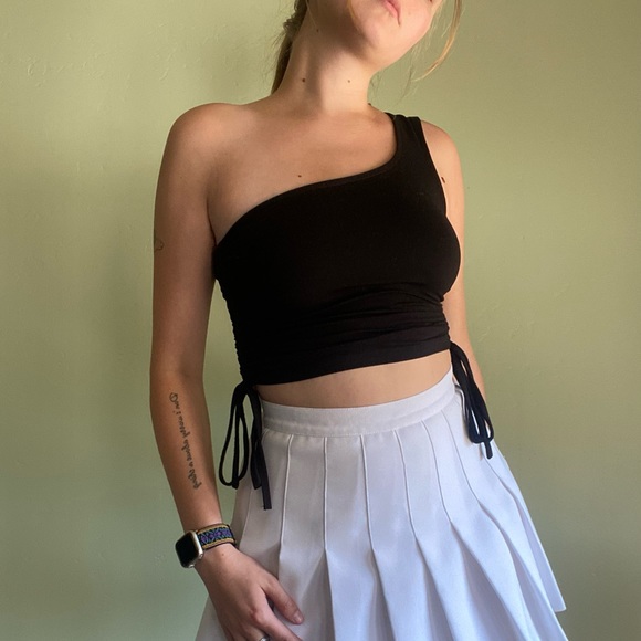 One shoulder adjustable length black drawstring tank top crop Small Forever 21 - Picture 2 of 4